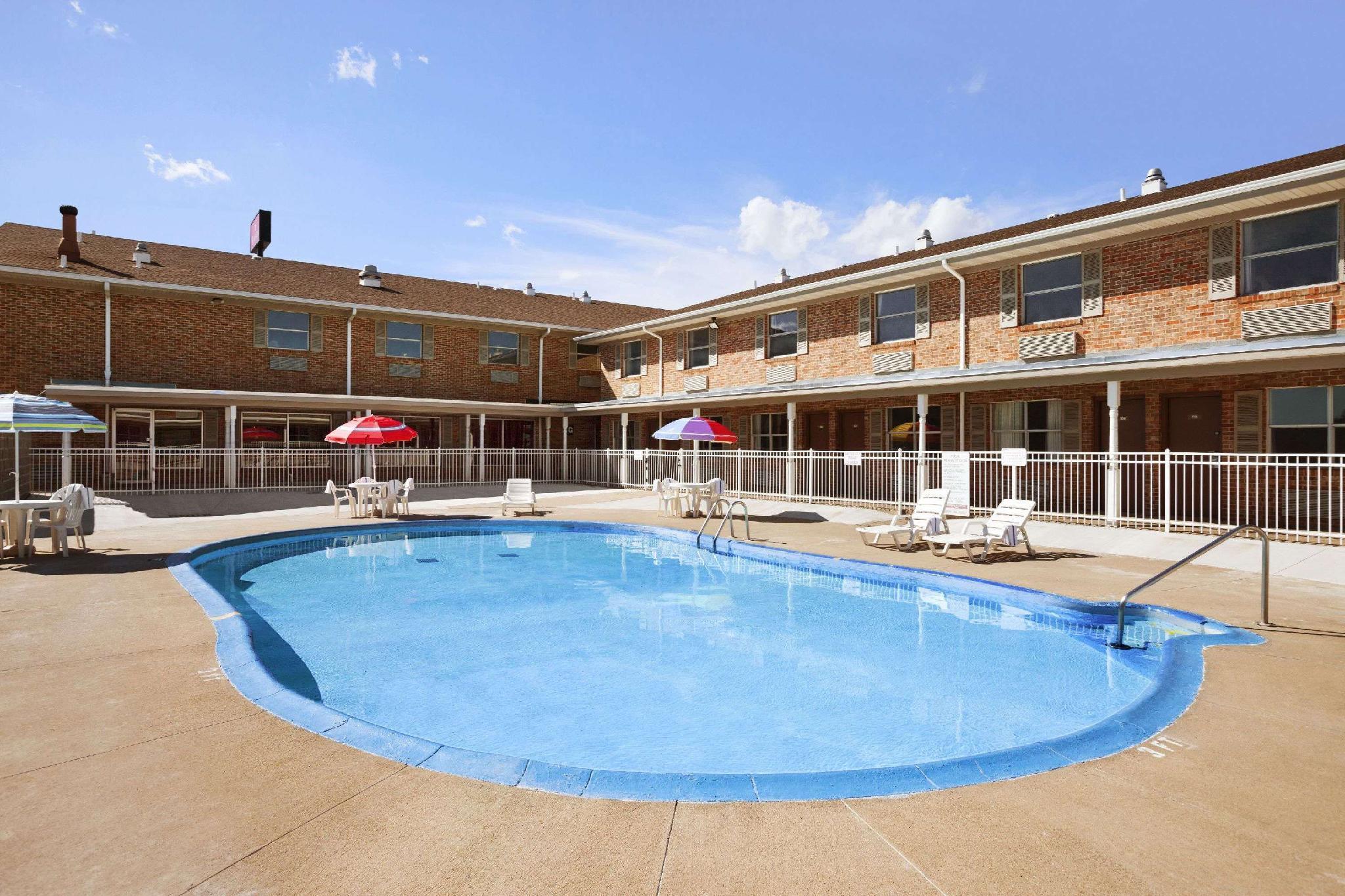 Ramada By Wyndham Sioux City Exterior foto